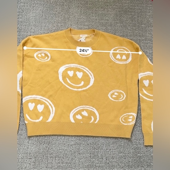 Cutest debut sweater! Color is so fun - Picture 4 of 6